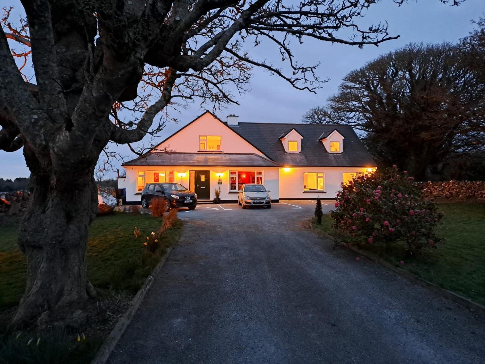 Mountain View Guesthouse Oughterard Dış mekan fotoğraf